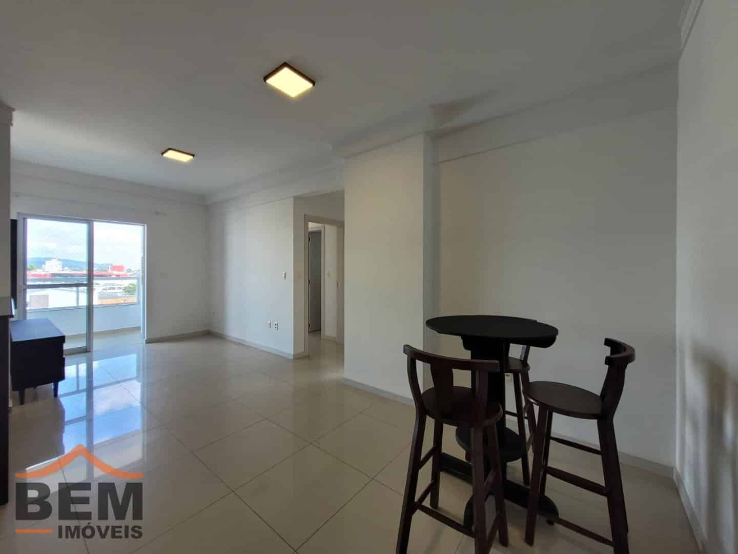 Apartamento para Locação com 2 quartos e 87m² no bairro Vila Operária, em Itajaí - SC - Imagem 1