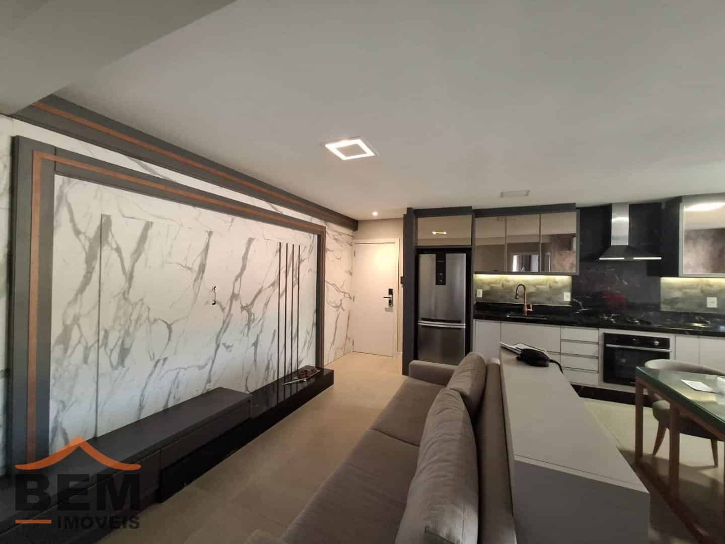 Apartamento para Locação com 3 quartos no bairro Cabeçudas, em Itajaí - SC - Imagem 1