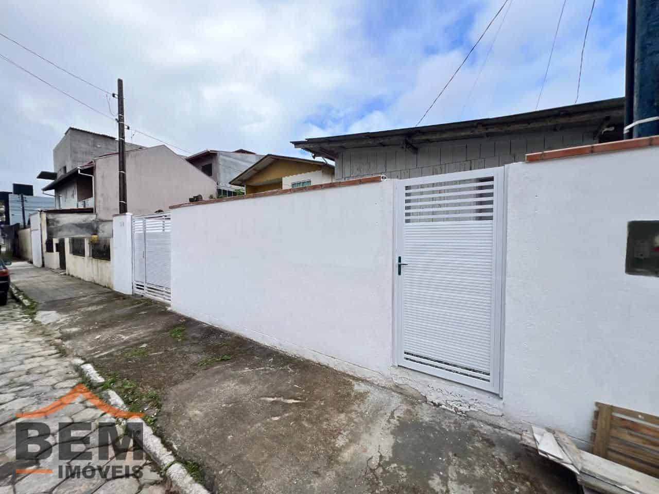 Casa para Locação com 1 quarto e 40m² no bairro Dom Bosco, em Itajaí - SC - Imagem 1