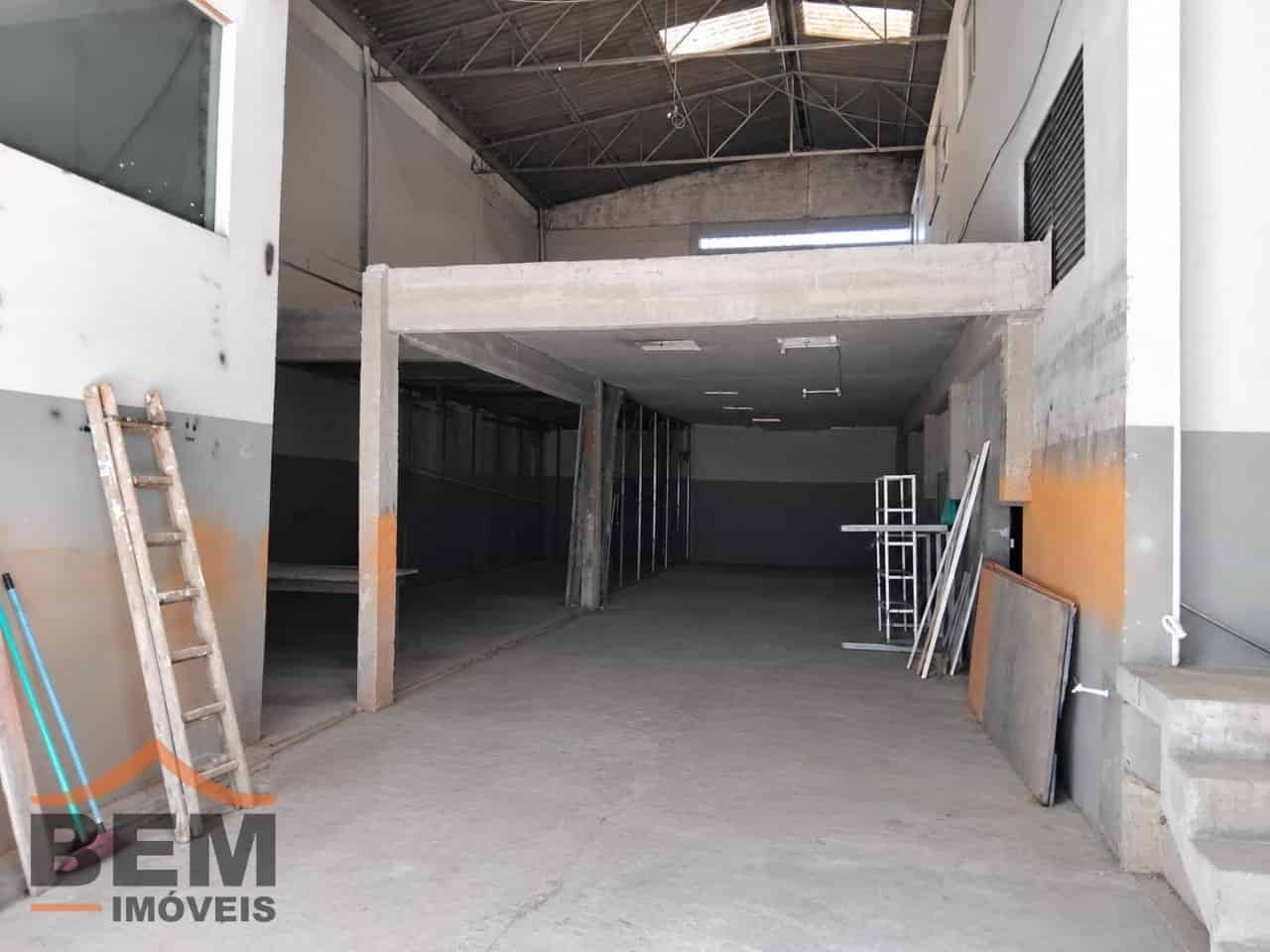 Galpão para Locação com 360m² no bairro Monte Alegre, em Camboriú - SC - Imagem 1
