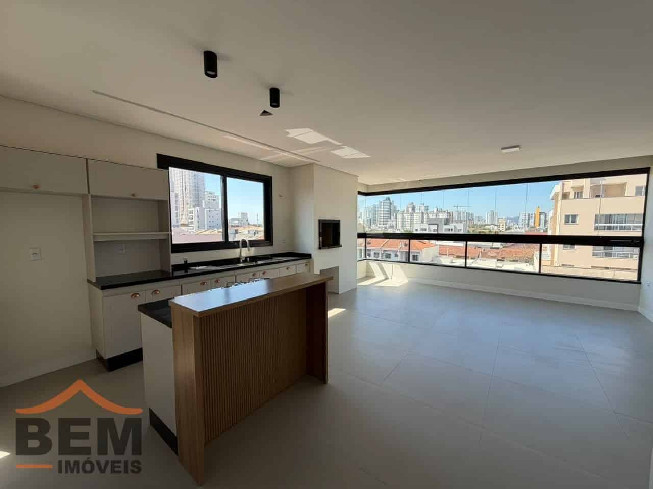 Apartamento para Venda com 3 quartos e 92m² no bairro Itacolomi, em Balneário Piçarras - SC - Imagem 3