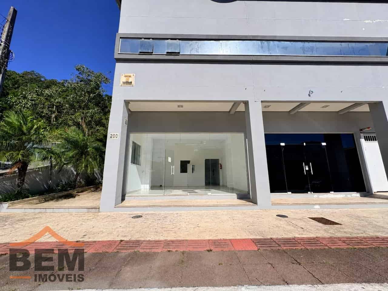 Sala Comercial para Venda no bairro Tabuleiro, em Camboriú - SC - Imagem 1