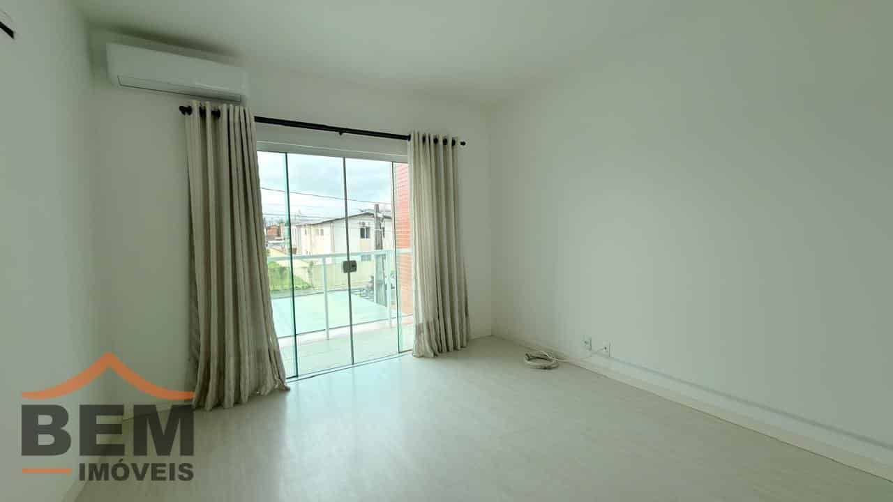 Casa para Venda com 3 quartos e 223m² no bairro Dom Bosco, em Itajaí - SC - Imagem 1
