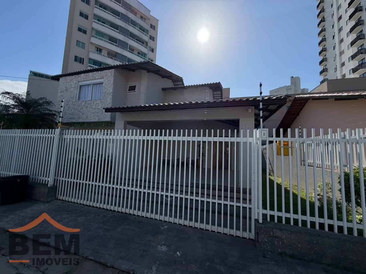 Casa para Venda com 3 quartos e 230m² no bairro Centro, em Itajaí - SC - Imagem 2