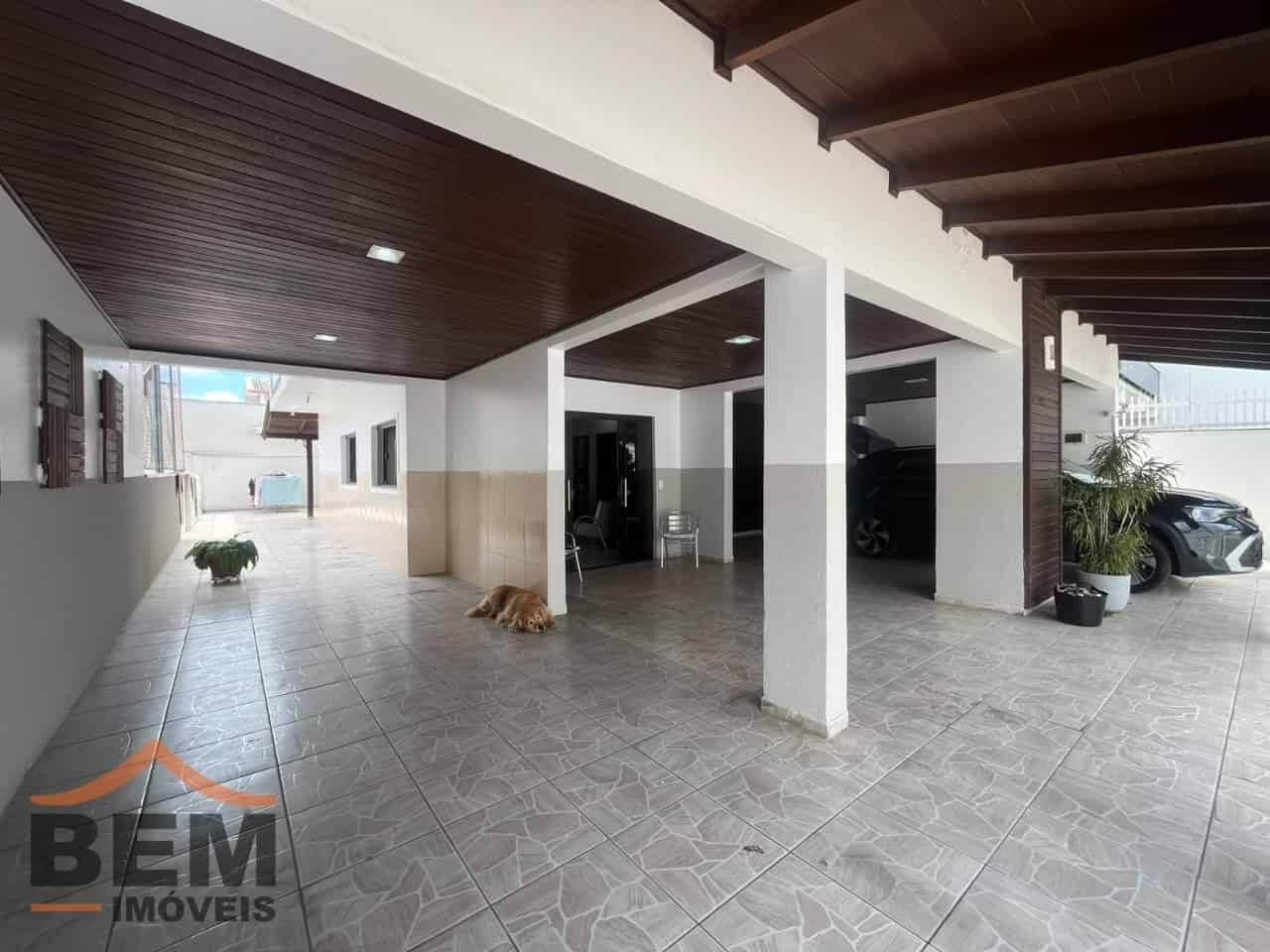 Casa para Locação com 4 quartos e 420m² no bairro Dom Bosco, em Itajaí - SC - Imagem 4