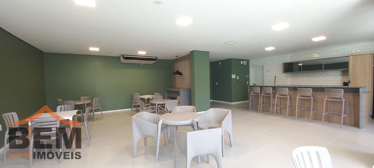 Apartamento à Venda com 2 quartos, 1 vaga no bairro São Vicente em Itajaí/SC