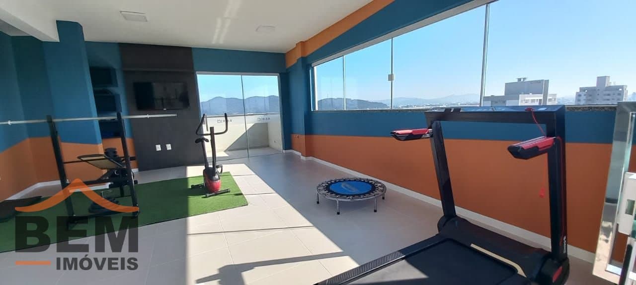 Apartamento à Venda com 2 quartos, 1 vaga no bairro São Vicente em Itajaí/SC