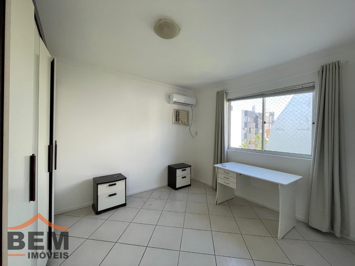 Apartamento para Locação com 2 quartos, 1 vaga no bairro Fazenda em Itajaí/SC