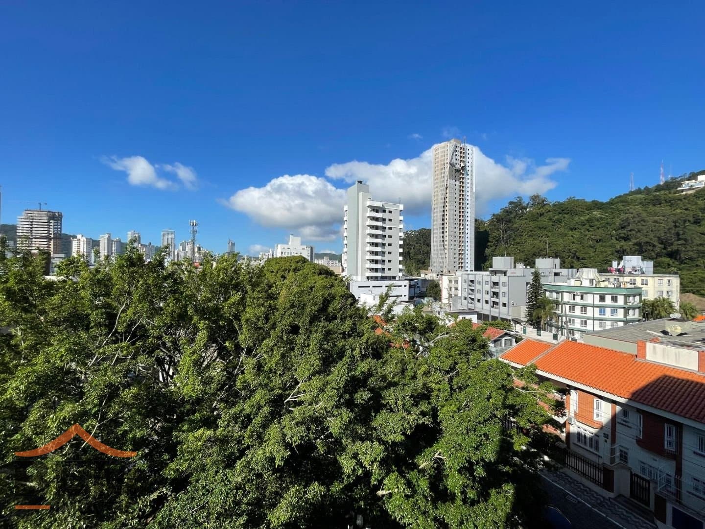 Apartamento para Locação com 2 quartos, 1 vaga no bairro Fazenda em Itajaí/SC