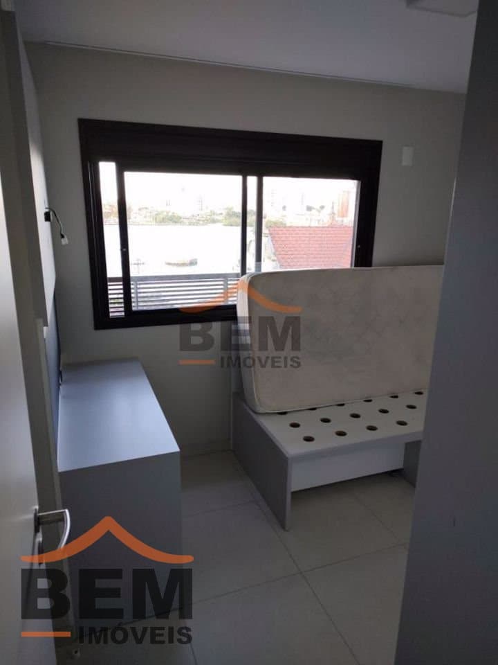 APARTAMENTO MOBILIADO COM 01 SUÍTE E 01 DEMI-SUÍTE NO CENTRO DE ITAJAÍ