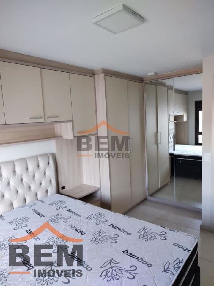 APARTAMENTO MOBILIADO COM 01 SUÍTE E 01 DEMI-SUÍTE NO CENTRO DE ITAJAÍ