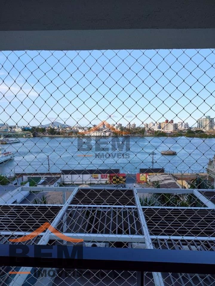 APARTAMENTO MOBILIADO COM 01 SUÍTE E 01 DEMI-SUÍTE NO CENTRO DE ITAJAÍ