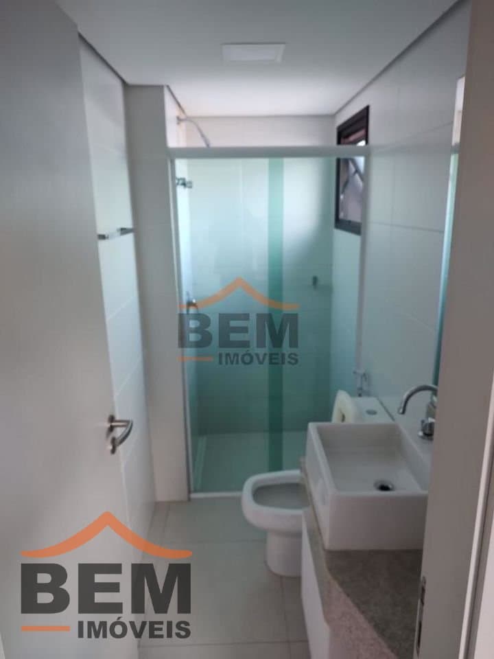 APARTAMENTO MOBILIADO COM 01 SUÍTE E 01 DEMI-SUÍTE NO CENTRO DE ITAJAÍ