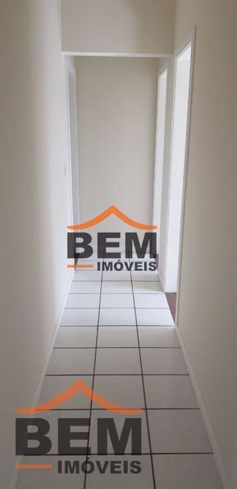 Apartamento para Locação com 3 quartos sendo 1 suíte, 1 vaga no bairro Centro em Itajaí/SC