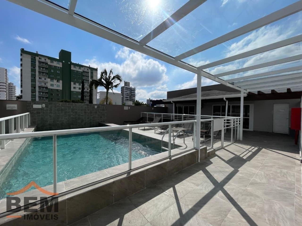 Apartamento para aluguel no Centro de Itajaí: 17 - PISCINA