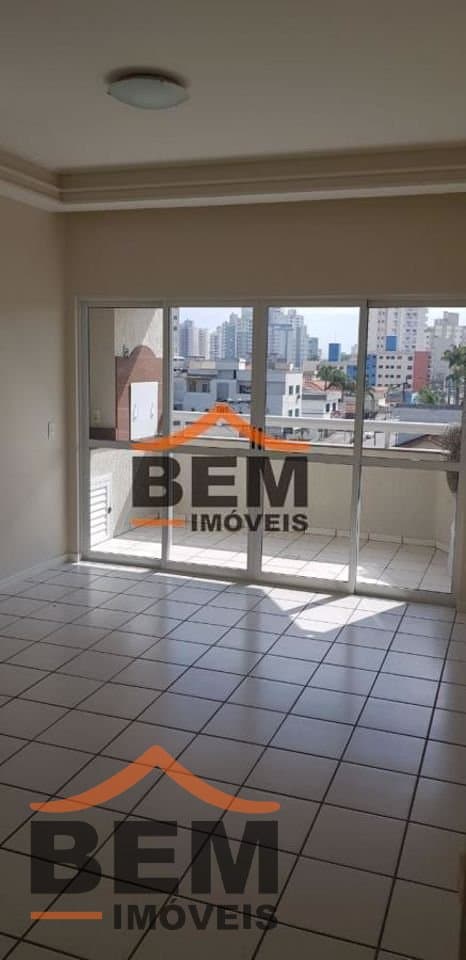 Apartamento para Locação com 3 quartos sendo 1 suíte, 1 vaga no bairro Centro em Itajaí/SC