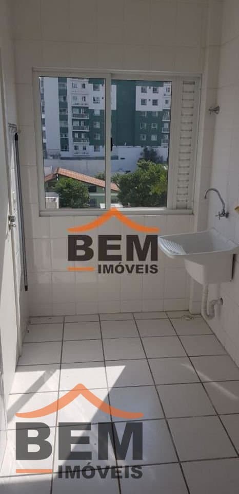 Apartamento para Locação com 3 quartos sendo 1 suíte, 1 vaga no bairro Centro em Itajaí/SC