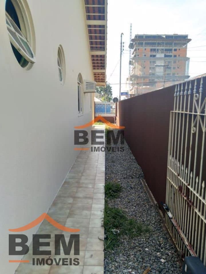 Casa para Locação com 3 quartos e 110m² no bairro Centro, em Itajaí - SC