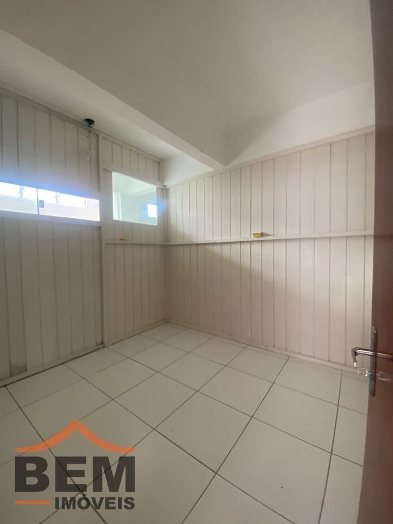 Apartamento para Locação com 2 quartos, 1 vaga no bairro Cordeiros em Itajaí/SC