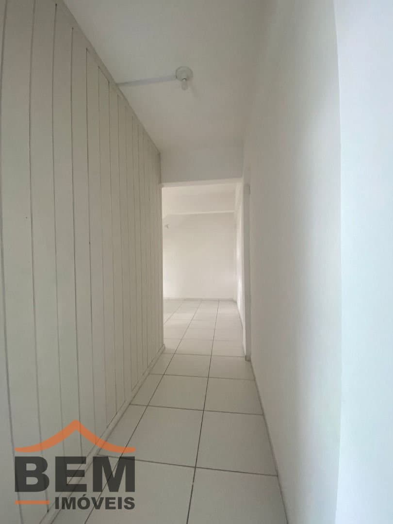 Apartamento para Locação com 2 quartos, 1 vaga no bairro Cordeiros em Itajaí/SC