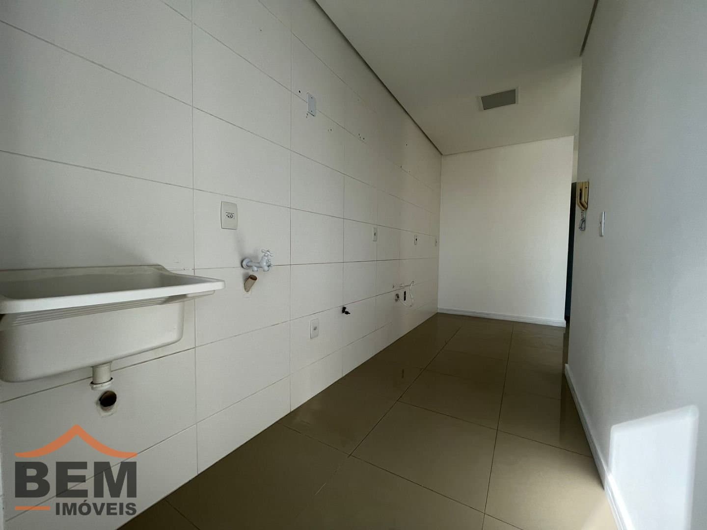Apartamento com 2 quartos sendo 1 suíte, 1 vaga no bairro Dom Bosco em Itajaí/SC