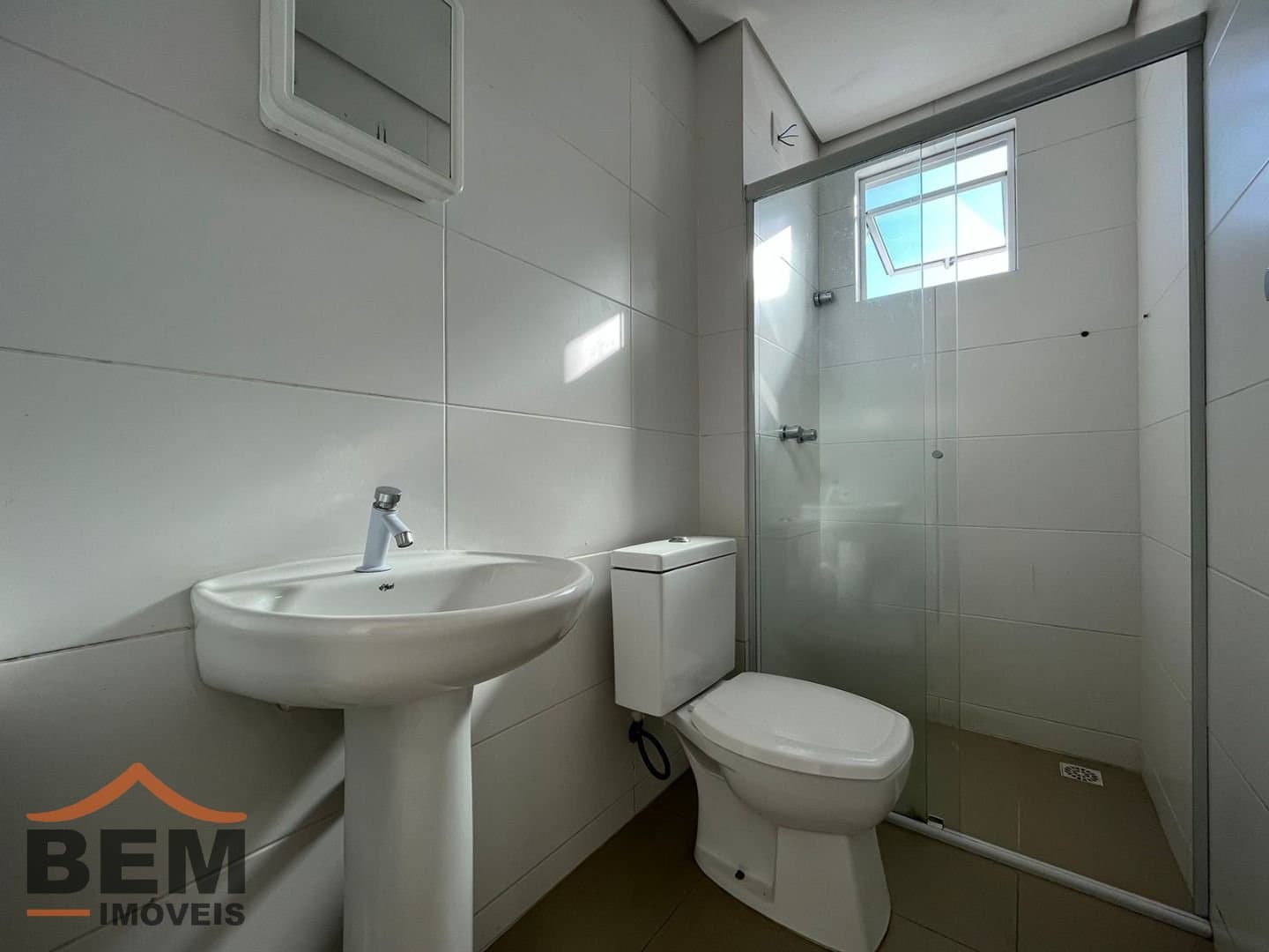 Apartamento com 2 quartos sendo 1 suíte, 1 vaga no bairro Dom Bosco em Itajaí/SC