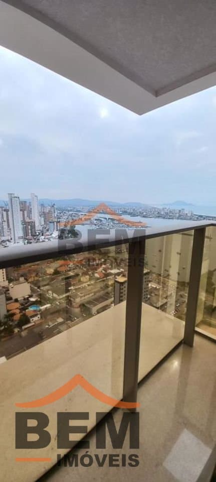 Apartamento para venda no bairro Fazenda, em Itajaí, com 122m² , 03 quartos.