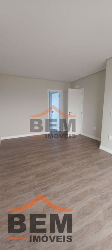 Apartamento para venda no bairro Fazenda, em Itajaí, com 122m² , 03 quartos.