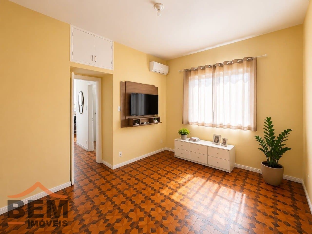 Casa para Locação com 3 quartos sendo 1 suíte, 1 vaga no bairro Centro em Itajaí/SC: 08 - SUITE