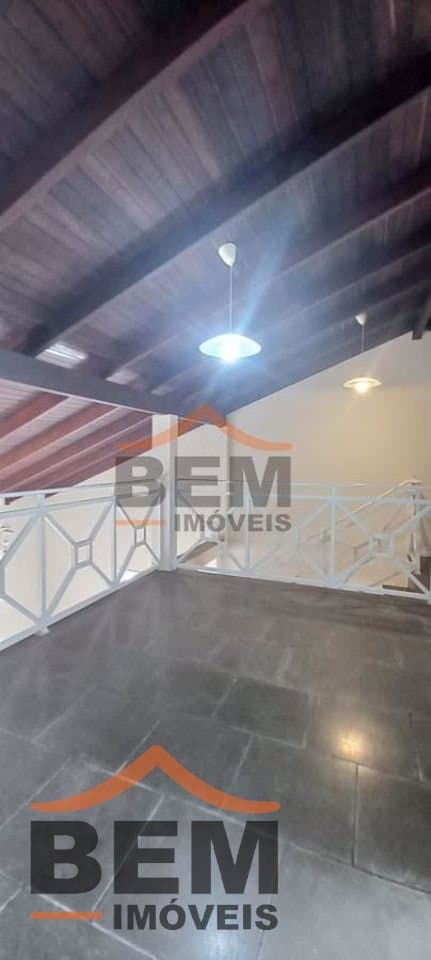 Casa à venda, com 01 Suíte e 04 dormitórios, no bairro  Dom Bosco - Itajaí /SC