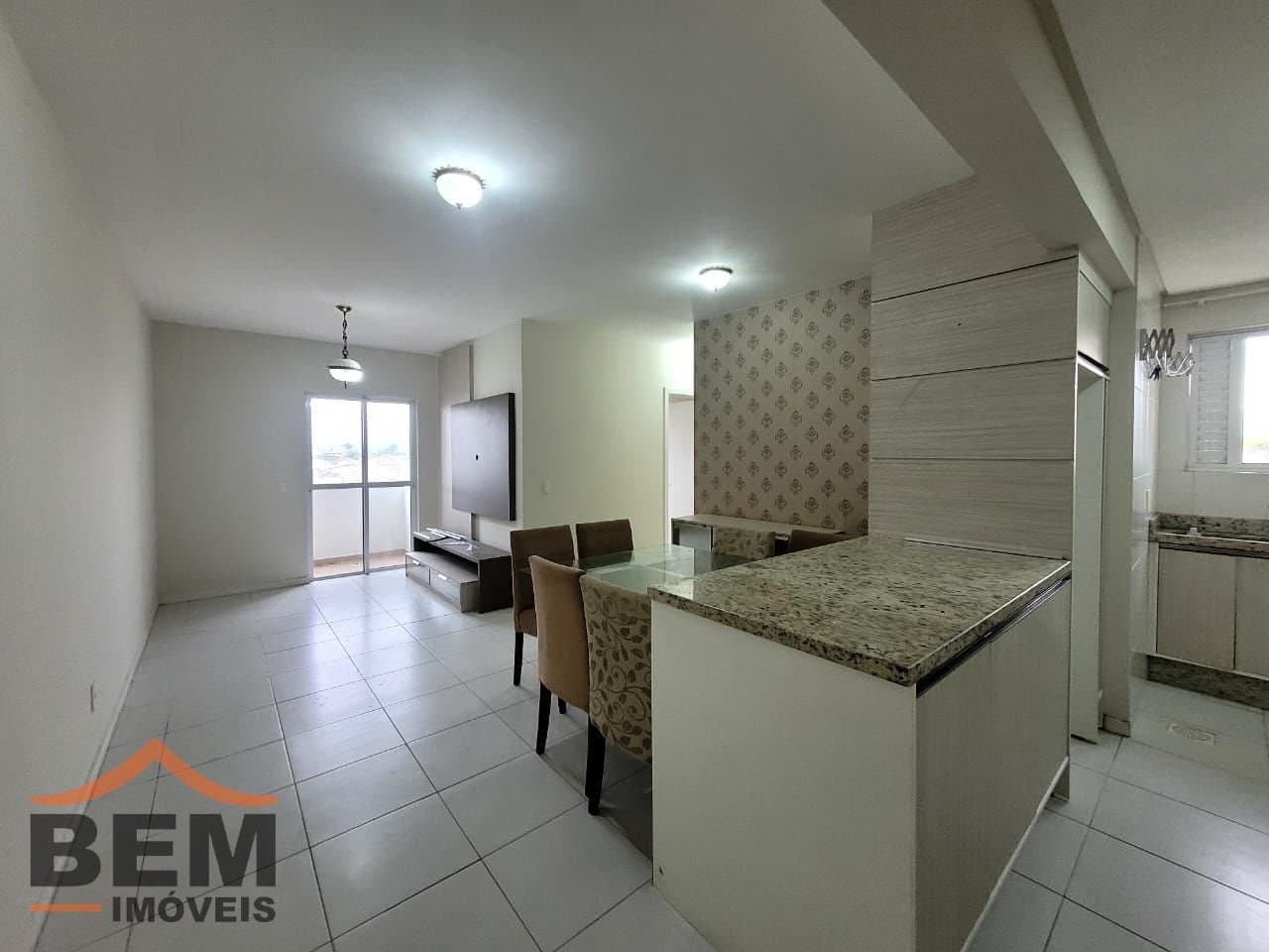 Apartamento para Locação com 2 quartos e 60m² no bairro Cordeiros, em Itajaí - SC