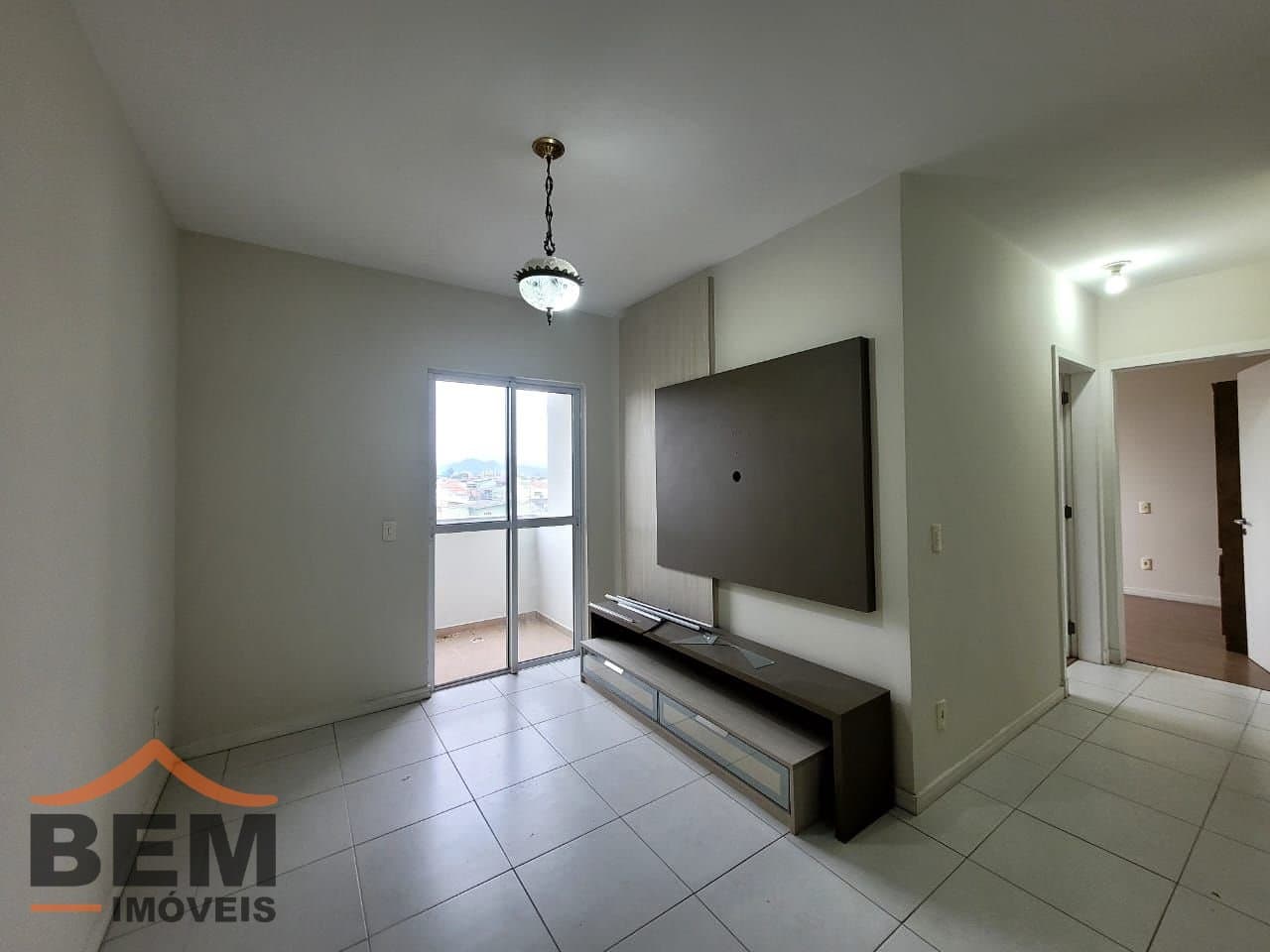 Apartamento para Locação com 2 quartos e 60m² no bairro Cordeiros, em Itajaí - SC