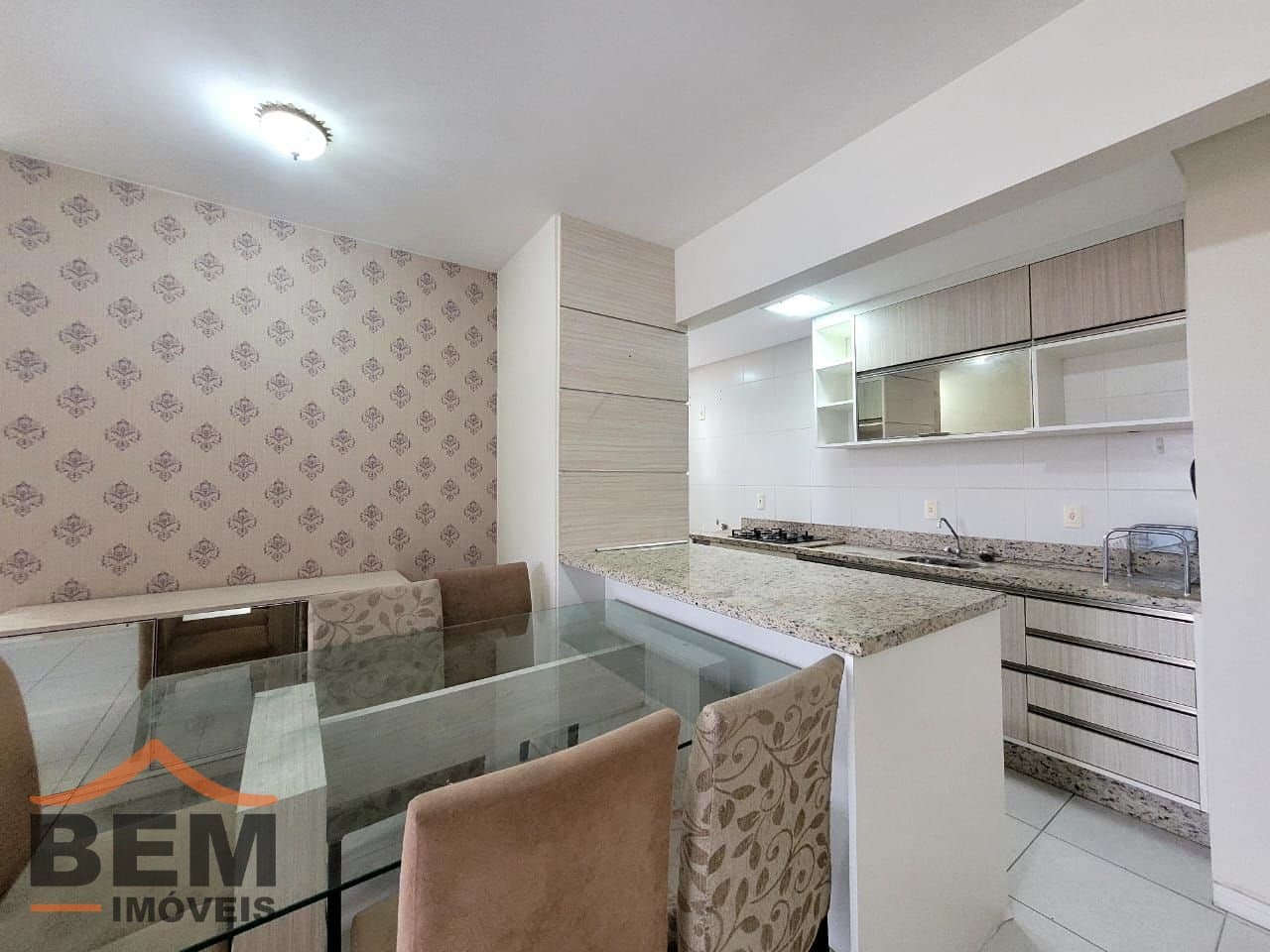 Apartamento para Locação com 2 quartos e 60m² no bairro Cordeiros, em Itajaí - SC