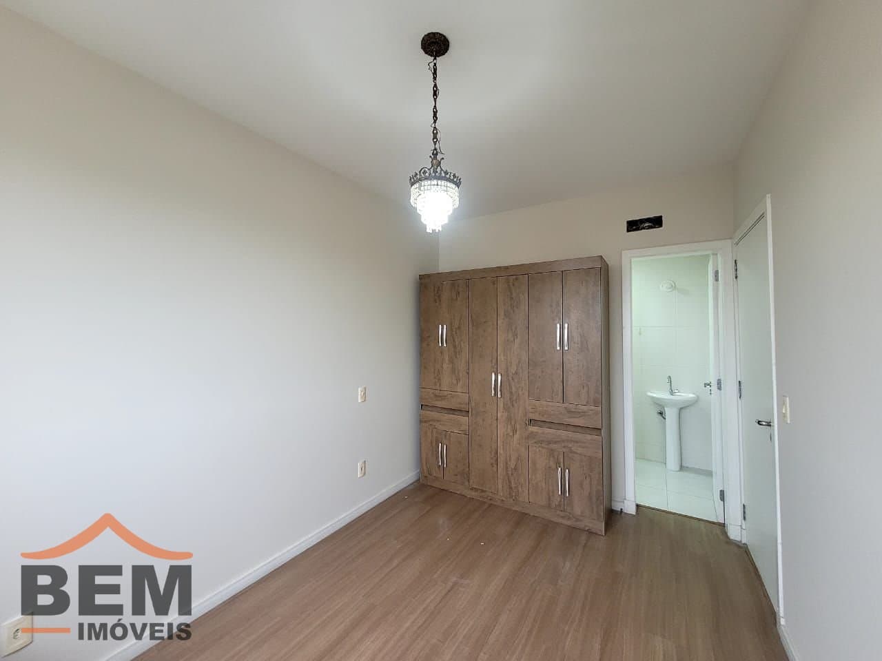 Apartamento para Locação com 2 quartos e 60m² no bairro Cordeiros, em Itajaí - SC