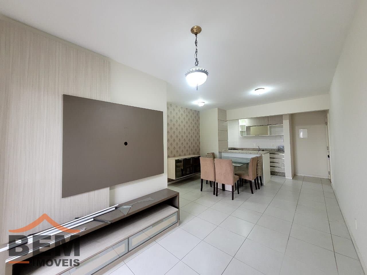 Apartamento para Locação com 2 quartos e 60m² no bairro Cordeiros, em Itajaí - SC