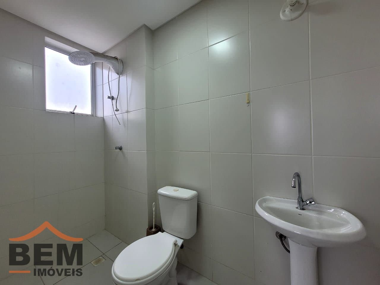 Apartamento para Locação com 2 quartos e 60m² no bairro Cordeiros, em Itajaí - SC