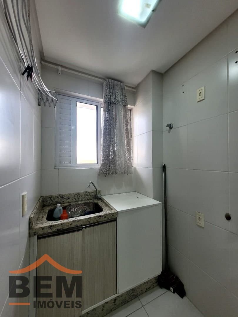 Apartamento para Locação com 2 quartos e 60m² no bairro Cordeiros, em Itajaí - SC