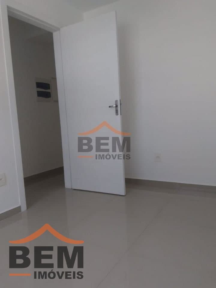 Apartamento para Locação com 2 quartos no bairro Centro, em Itajaí - SC