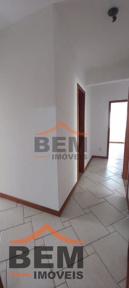 Apartamento para Locação com 3 quartos sendo 1 suíte, 1 vaga no bairro Centro em Itajaí/SC