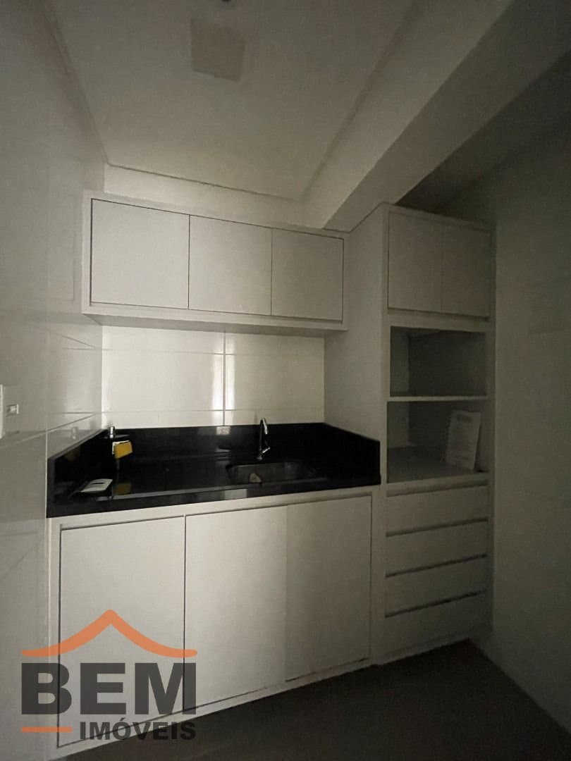 Salas/Conjuntos para Locação com 2 vagas no bairro Fazenda em Itajaí/SC