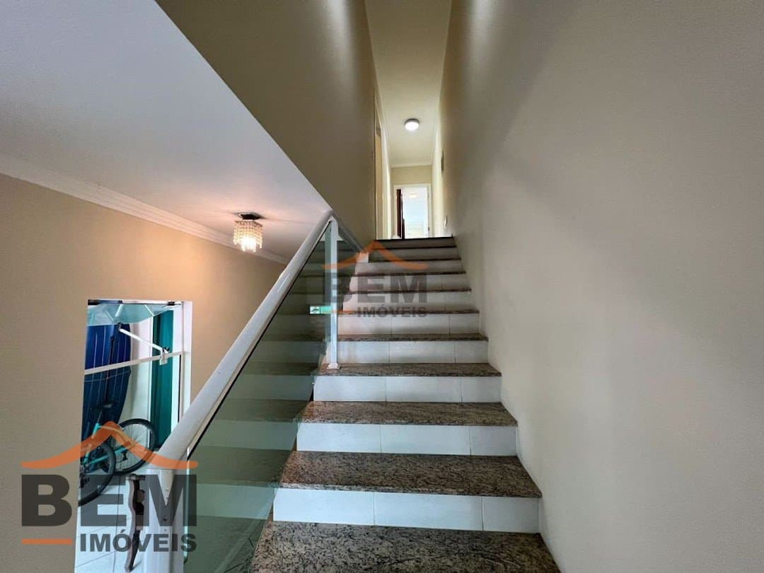 Sobrado para venda no Bairro Dom Bosco, em Itajaí, com 85m² e 3 dormitórios, sendo 3 suítes