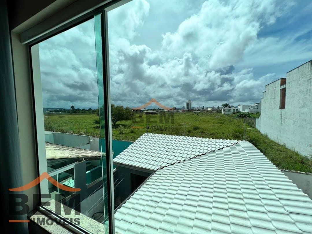 Sobrado para venda no Bairro Dom Bosco, em Itajaí, com 85m² e 3 dormitórios, sendo 3 suítes
