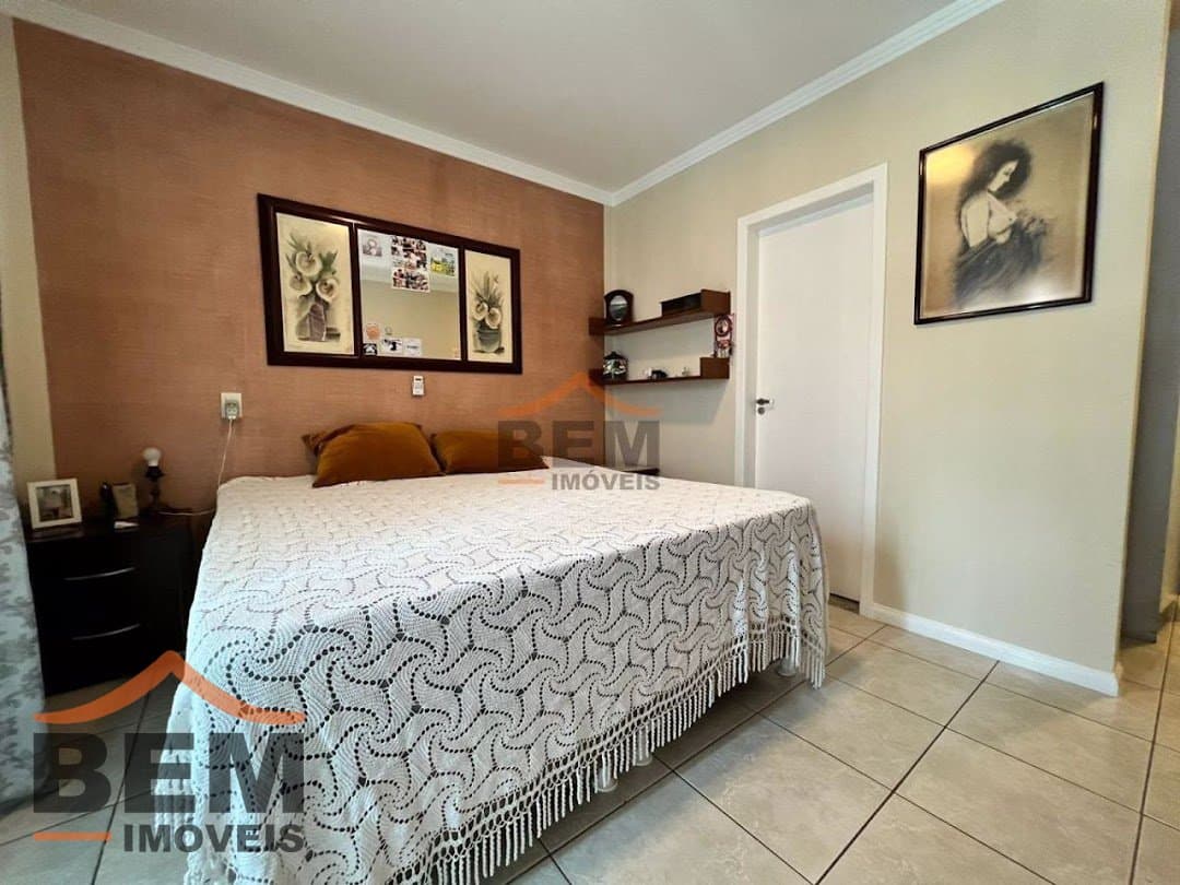 Sobrado para venda no Bairro Dom Bosco, em Itajaí, com 85m² e 3 dormitórios, sendo 3 suítes