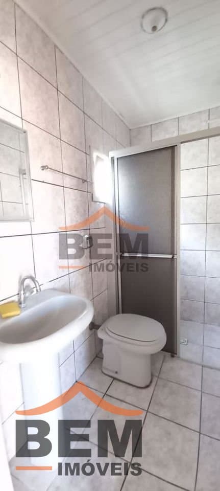 Casa para Locação com 2 quartos sendo 1 suíte, 1 vaga no bairro São Vicente em Itajaí/SC