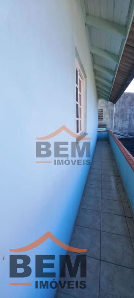 Casa para Locação com 2 quartos sendo 1 suíte, 1 vaga no bairro São Vicente em Itajaí/SC