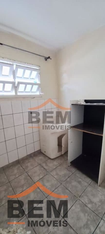 Casa para Locação com 2 quartos sendo 1 suíte, 1 vaga no bairro São Vicente em Itajaí/SC