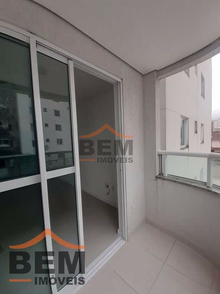 Apartamento com 2 quartos sendo 2 suítes, 1 vaga no bairro Dom Bosco em Itajaí/SC