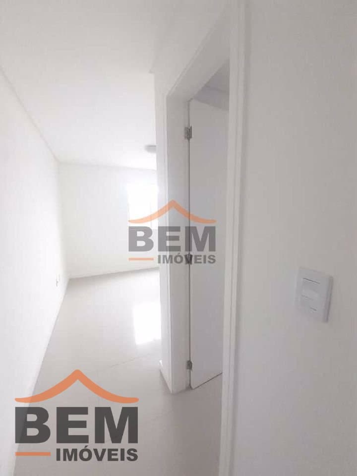 Apartamento com 2 quartos sendo 2 suítes, 1 vaga no bairro Dom Bosco em Itajaí/SC