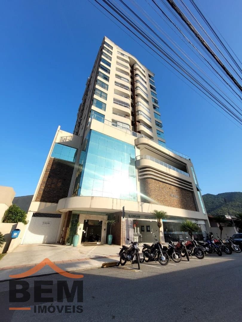 Apartamento para Locação com 1 quarto, 1 vaga no bairro Fazenda em Itajaí/SC
