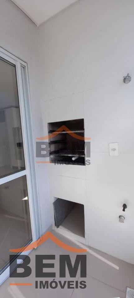 Apartamento à Venda com 2 quartos sendo 1 suíte, 1 vaga no bairro São Judas em Itajaí/SC